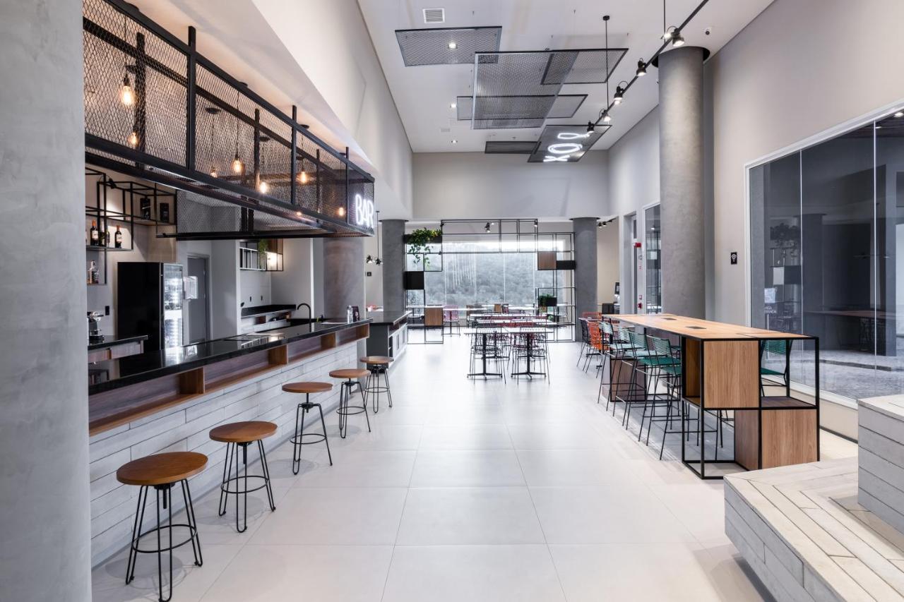 Ibis 3*
