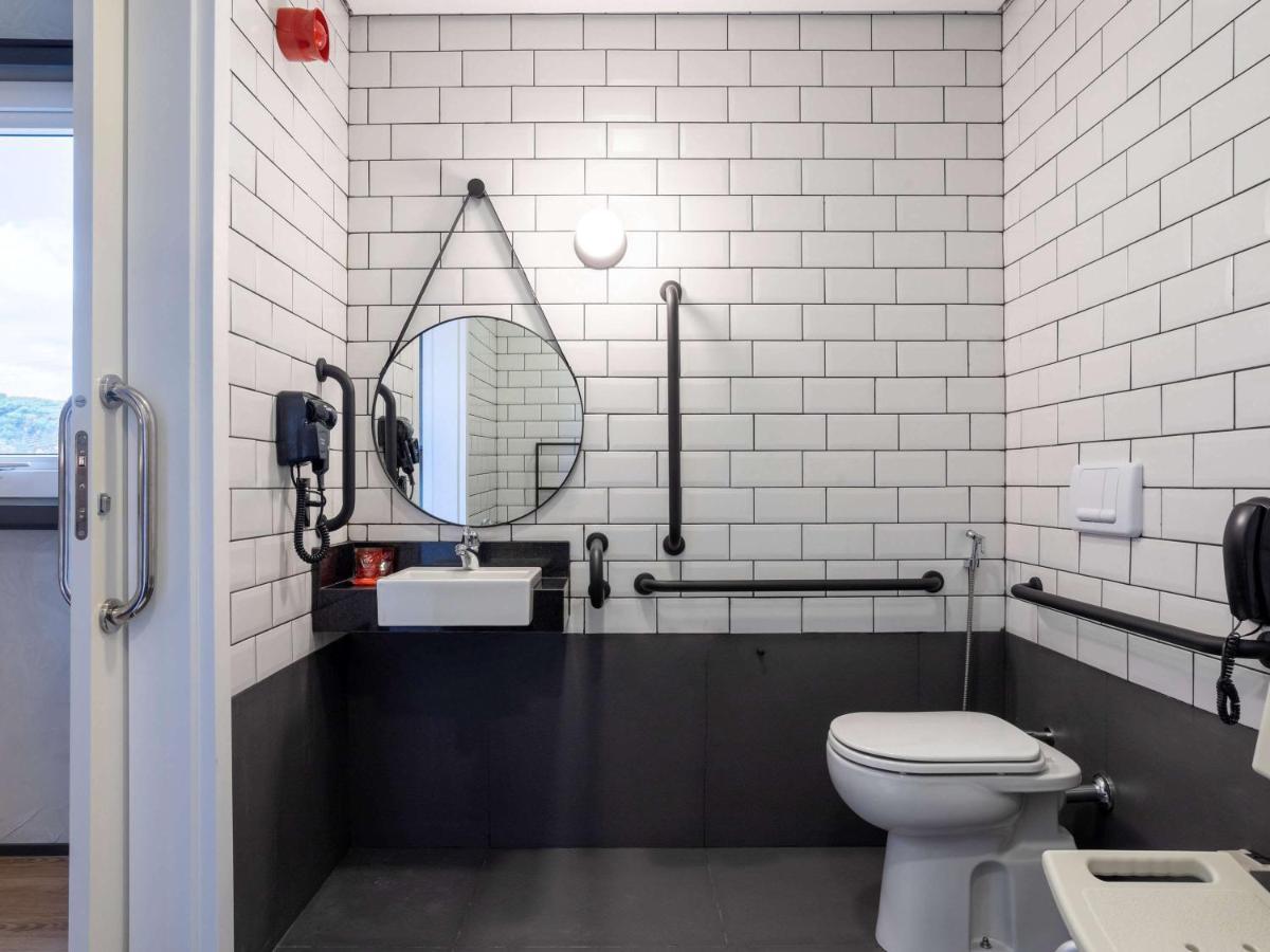 Ibis Hotel 3*